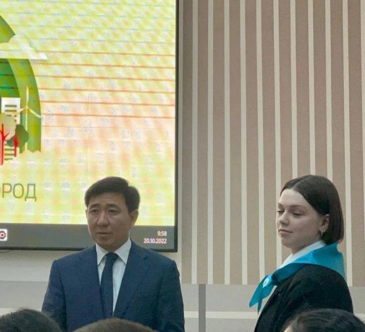Круглый стол для учащихся старших классов по теме "Формирование экологической культуры школьников