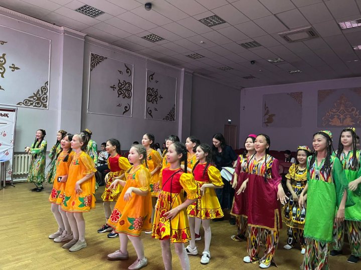 5 «А» класс принял активное участие в Феерии творчества «MAYFEST»