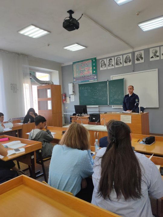 Встреча выпускников школы с начальником дежурной части Иртышского Отделения Полиции старшим лейтенантом Курмангалиевым Сериккали Талгатовичем